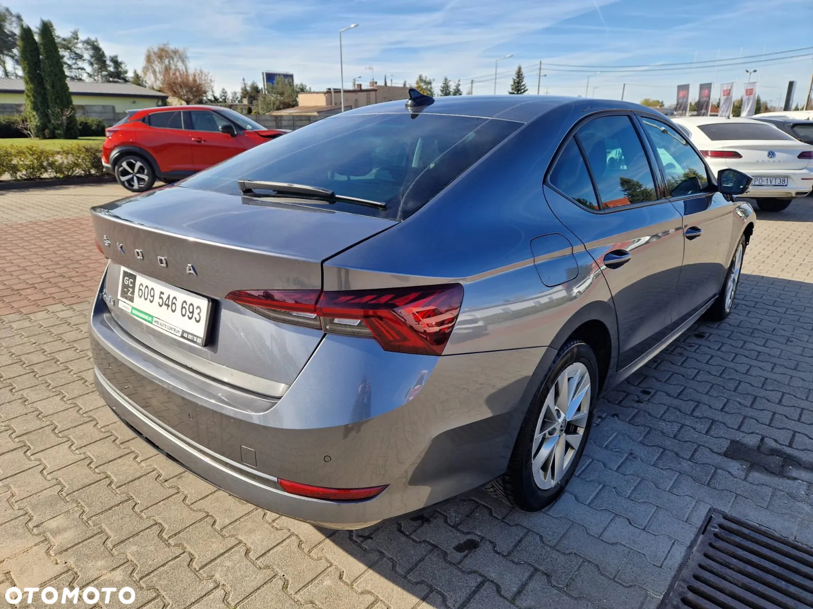 Skoda Octavia 2.0 TDI Ambition DSG - 2
