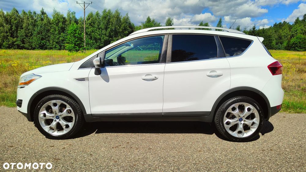 Ford Kuga 2.0 TDCi 2x4 Titanium - 39