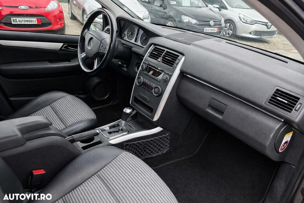 Mercedes-Benz B 180 - 6