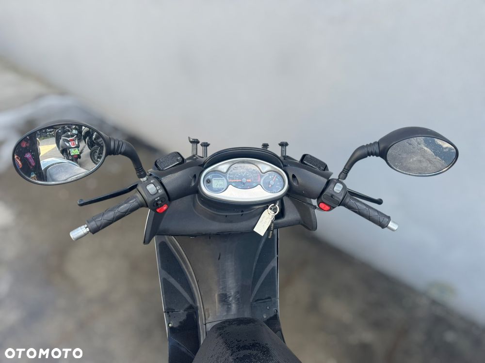 Yamaha Majesty - 10