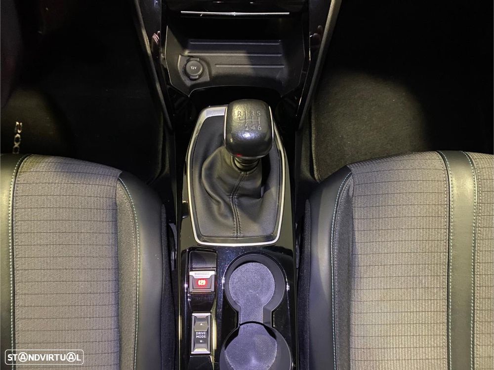 Peugeot 2008 1.2 PureTech Allure Pack - 30