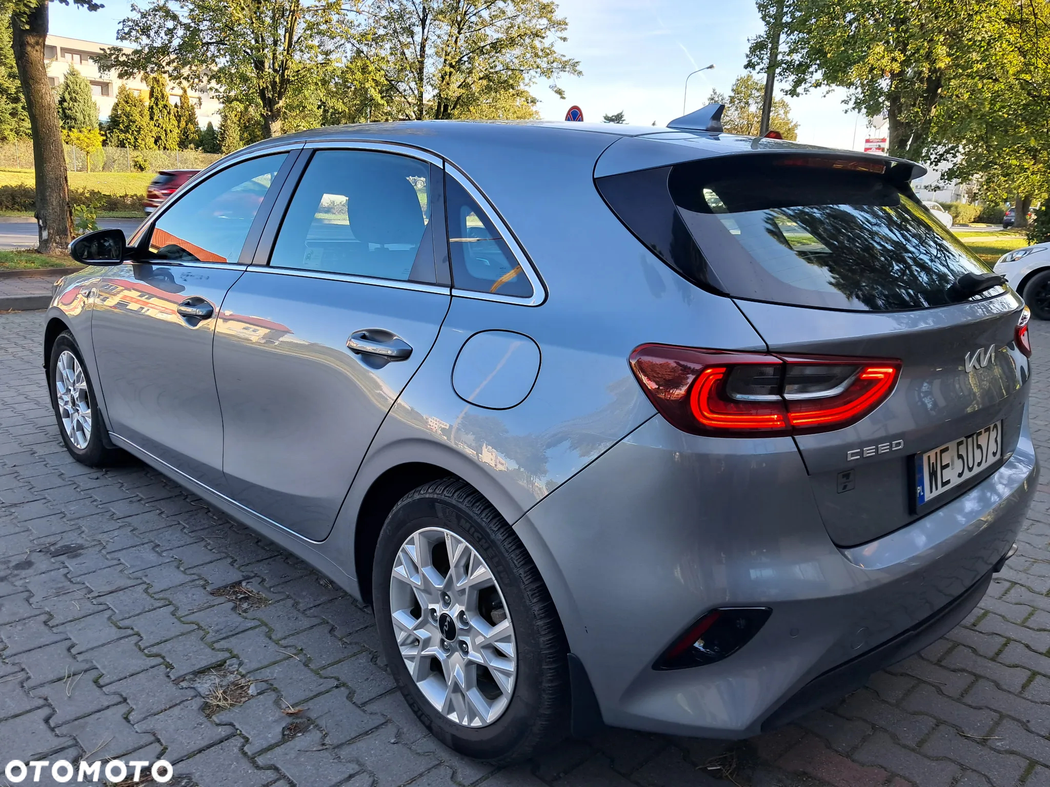 Kia Ceed - 4