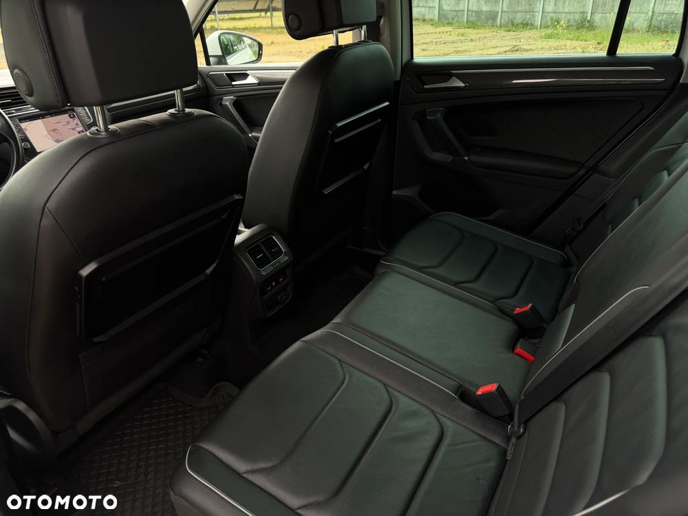Volkswagen Tiguan 2.0 TDI SCR 4MotION DSG R-Line - 21