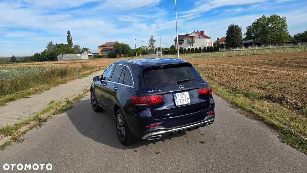 Mercedes-Benz GLC 300 4-Matic - 9