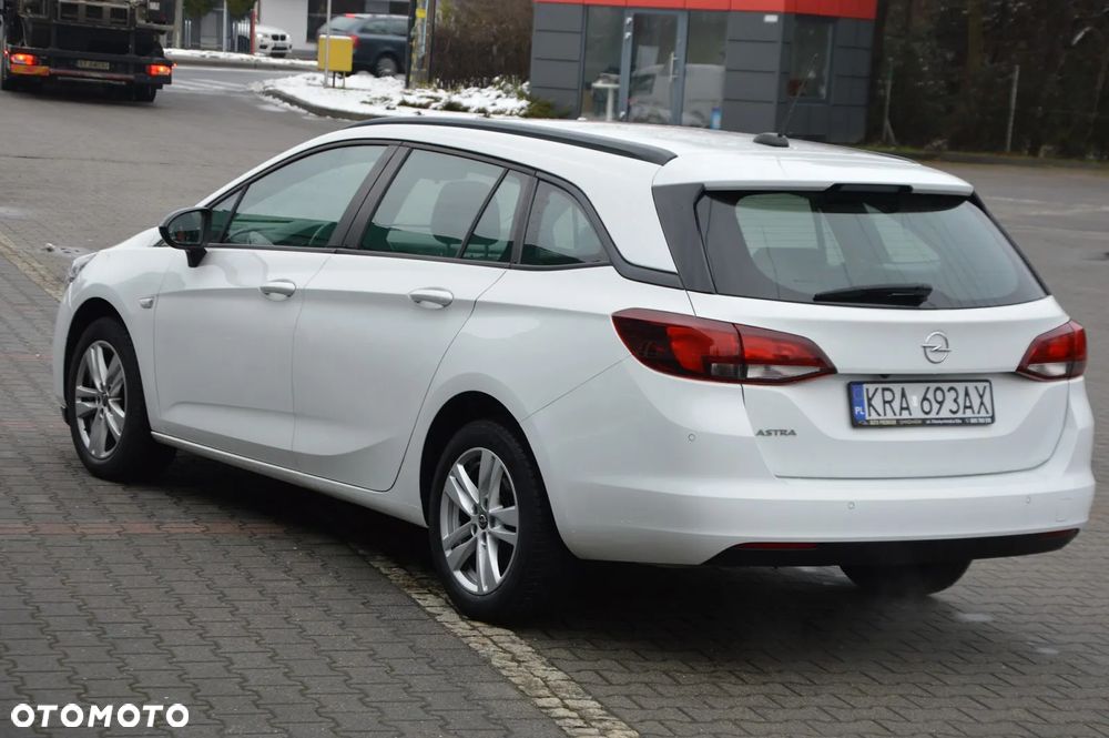 Opel Astra - 11