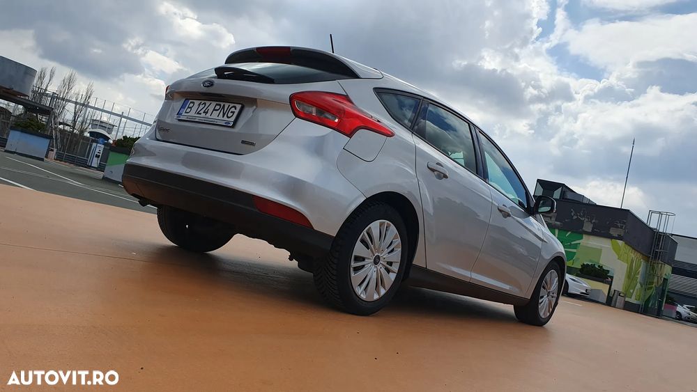 Ford Focus 1.0 EcoBoost Trend Edition - 27