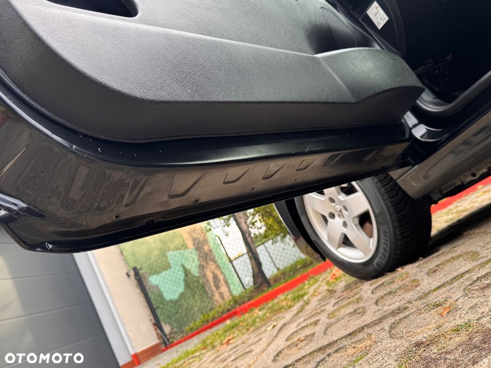 Peugeot 207 95 VTi Premium - 32