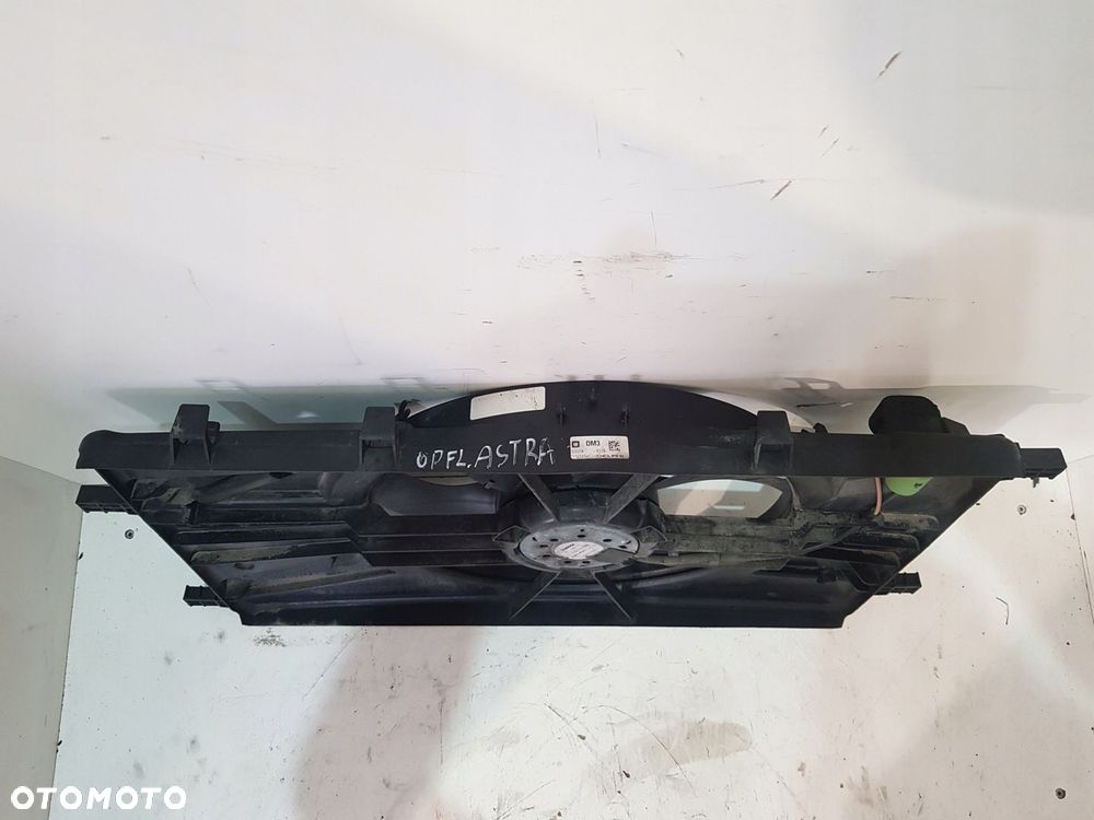 WENTYLATOR CHŁODNIC OPEL ASTRA J IV 13250341 - 2