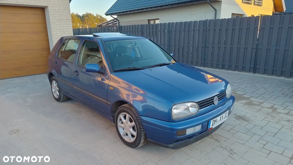 Volkswagen Golf 1.6 - 6