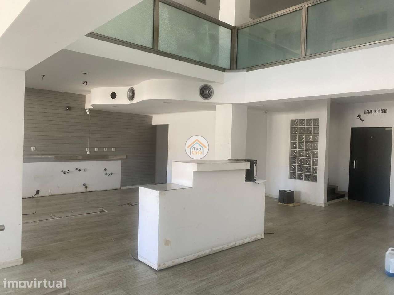 ️ Prédio no centro de Coimbra — junto ao Hospital da Universidade. - Grande imagem: 2/12