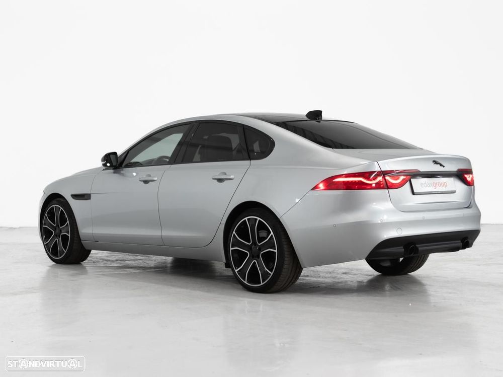 Jaguar XF - 4