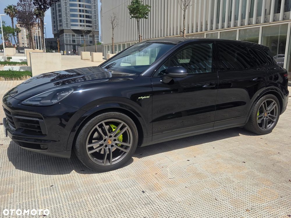 Porsche Cayenne - 8