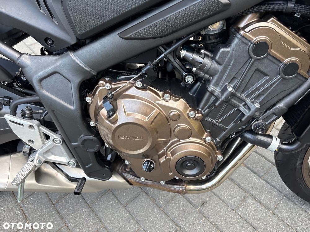 Honda CB - 17
