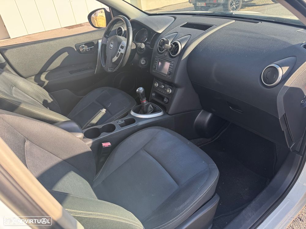 Nissan Qashqai 1.5 dCi Tekna Premium 18 - 10