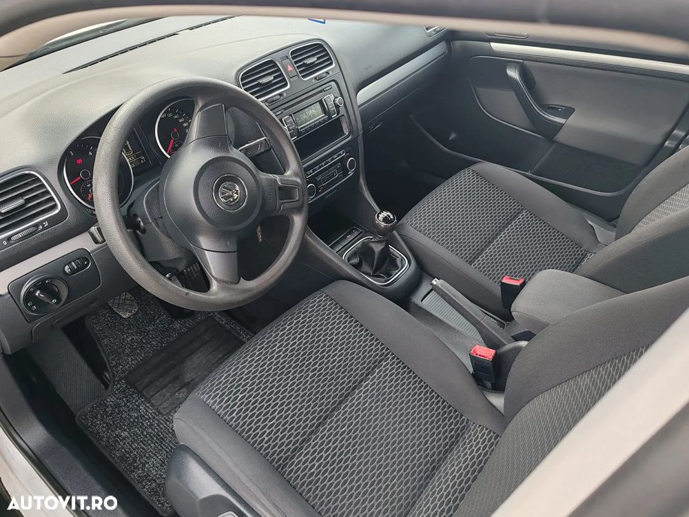Volkswagen Golf - 5