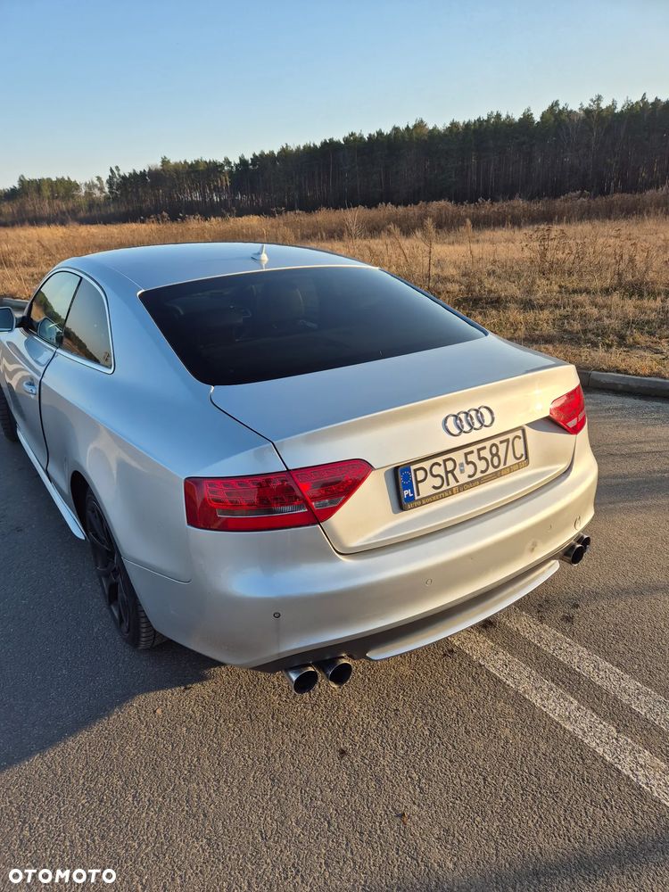 Audi A5 Coupé 2.0 TDI DPF quattro - 11