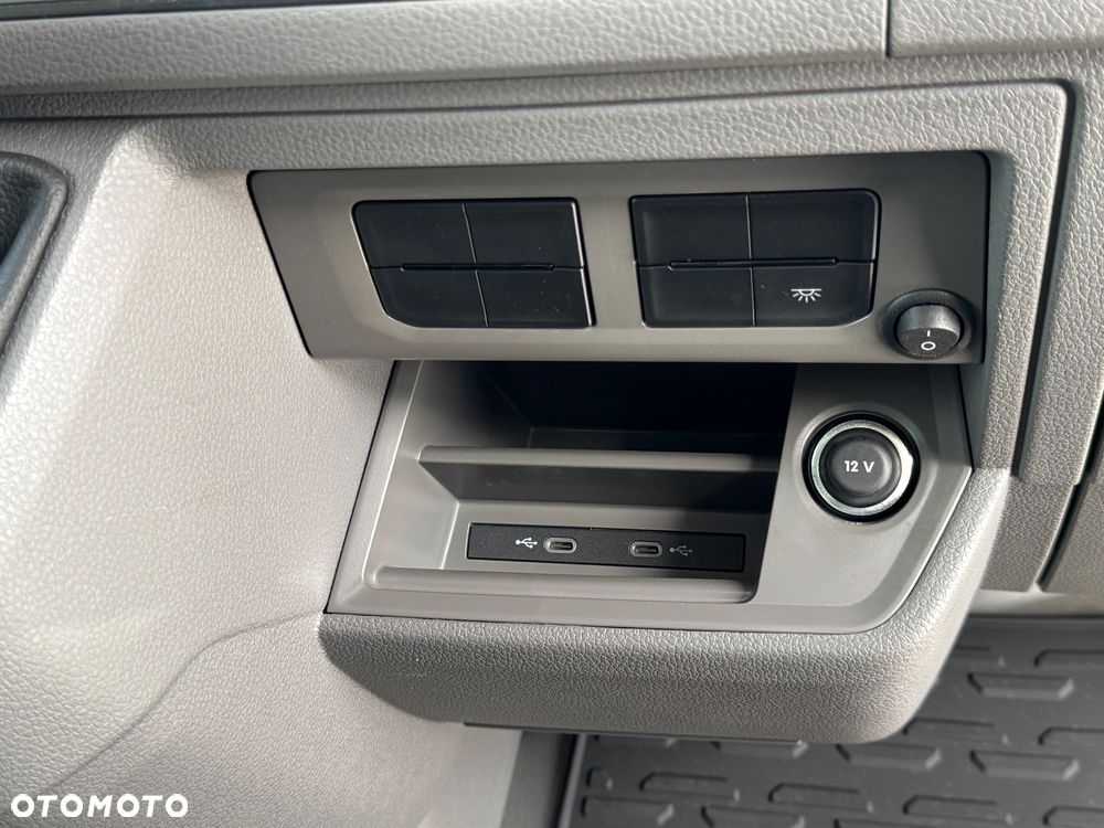 Volkswagen Crafter - 26