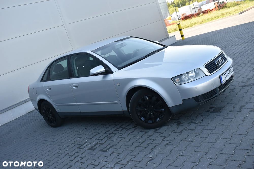 Audi A4 Limousine - 2