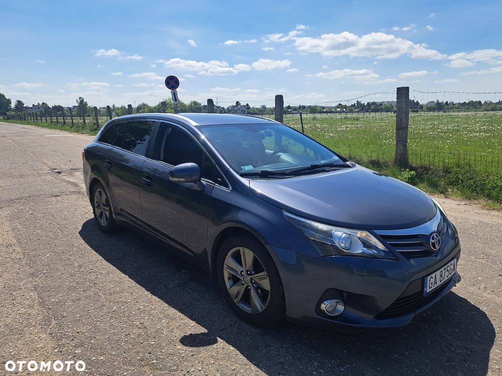 Toyota Avensis 1.8 Edition (2014) - 1