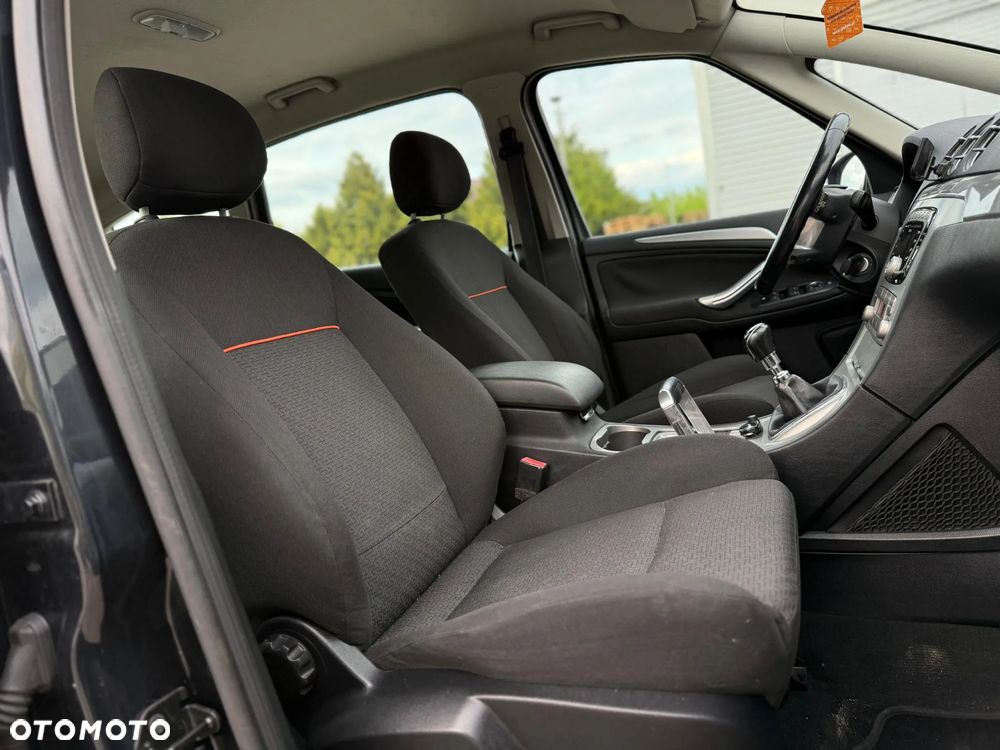 Ford S-Max 1.8 TDCi Ambiente - 21
