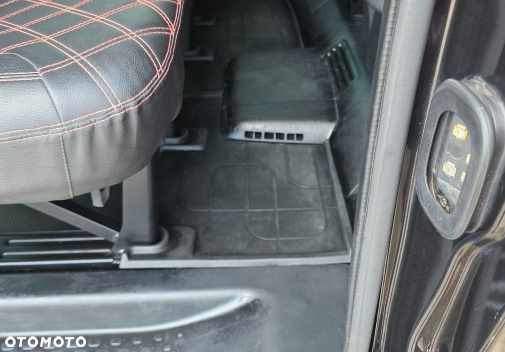Renault Trafic - 32