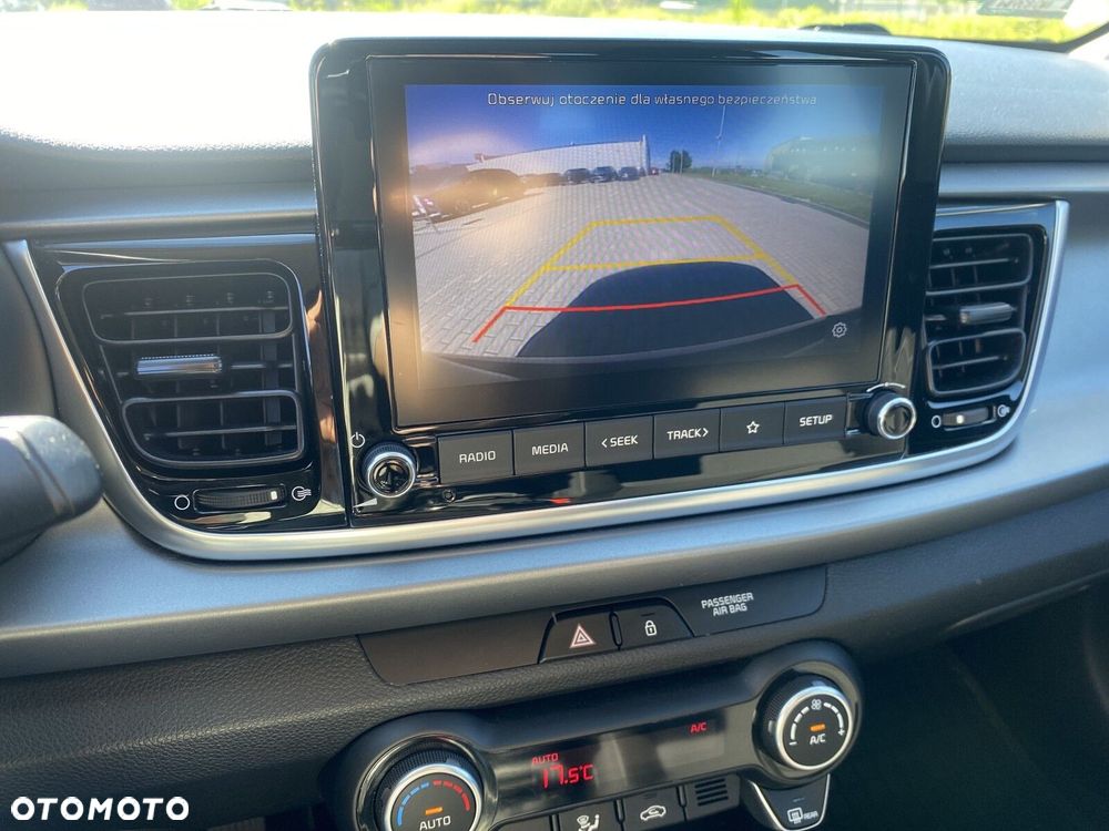 Kia Rio - 23