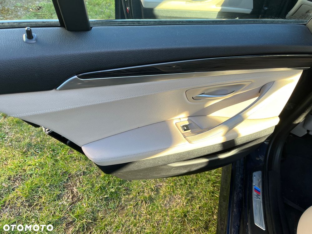 BMW Seria 5 535i - 7