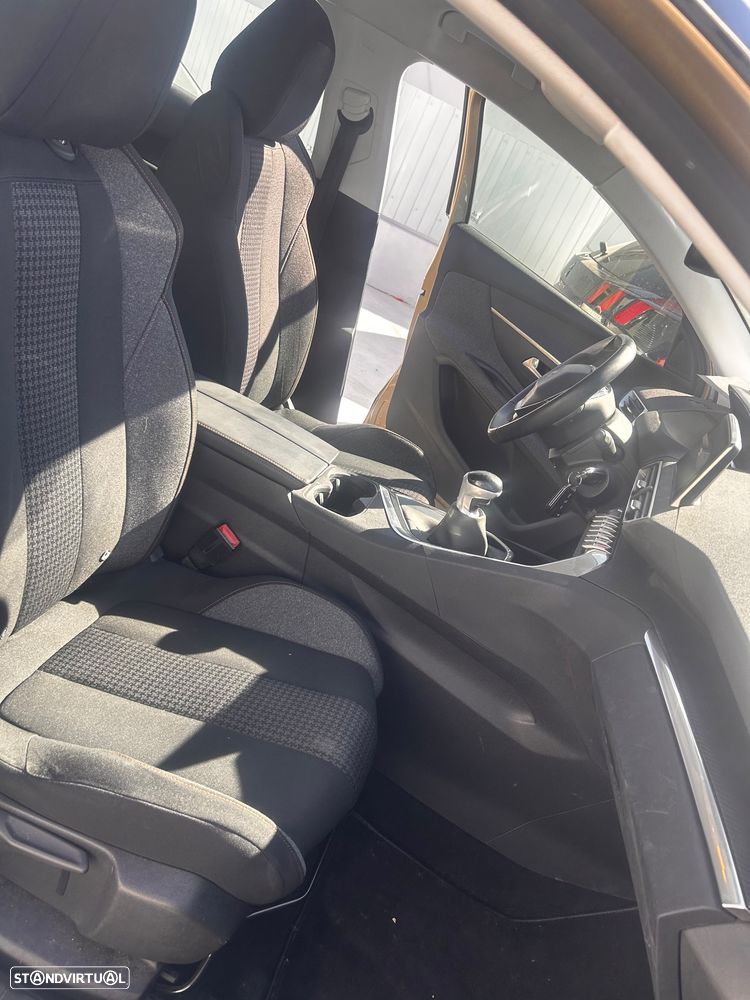 Peugeot 3008 2018 photo 5