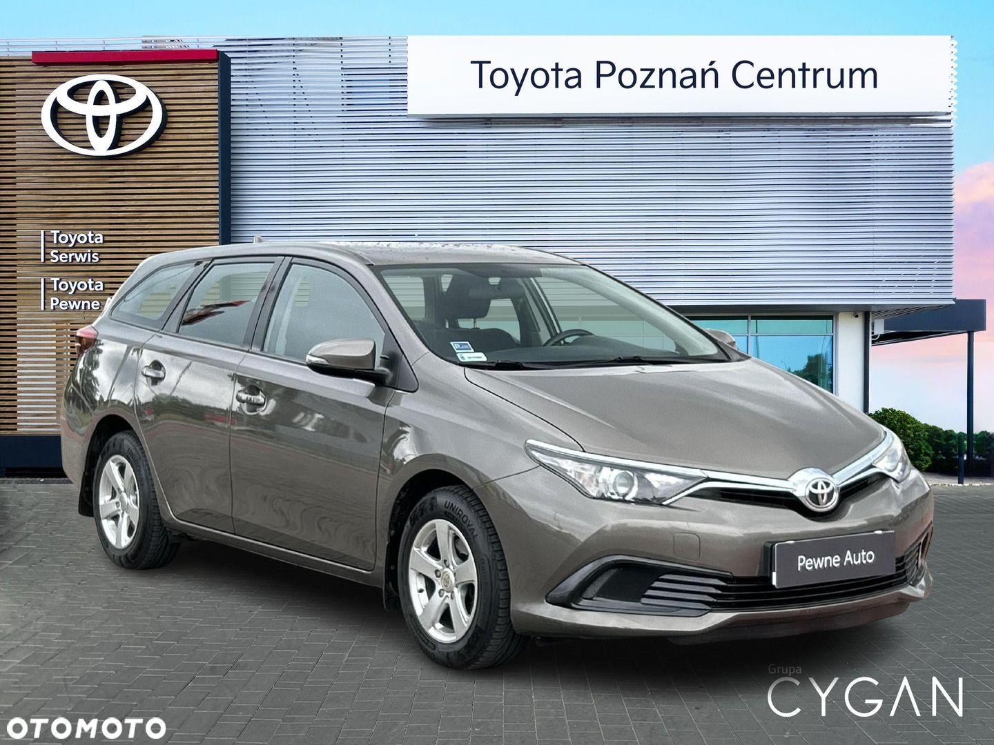 Toyota Auris - 1