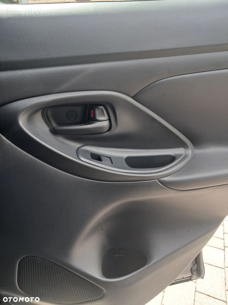 Toyota Yaris Cross - 17