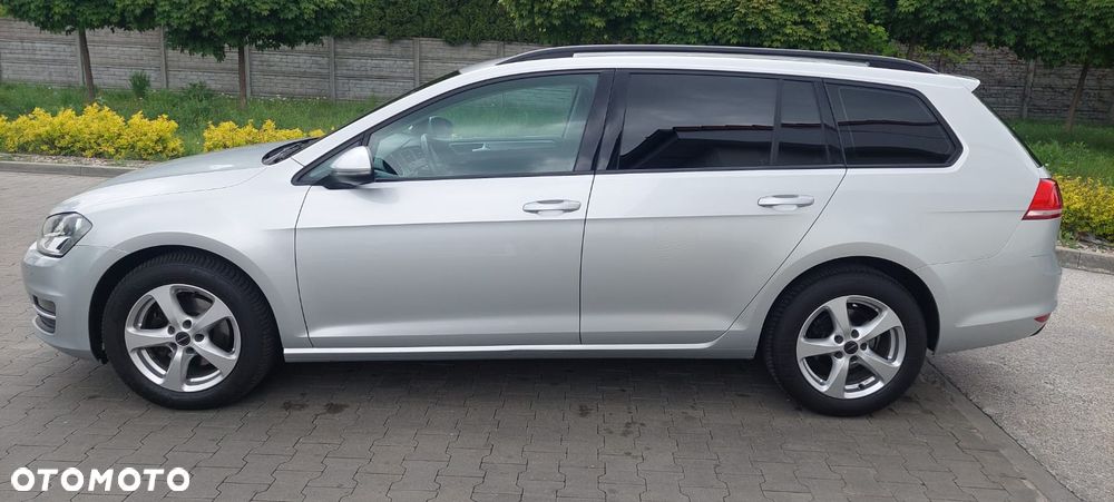 Volkswagen Golf 1.6 TDI BlueMotion Comfortline - 10