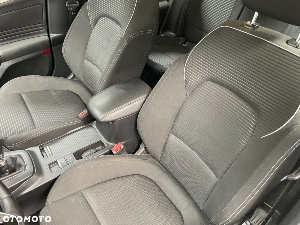 Ford Focus 1.0 EcoBoost Titanium - 12
