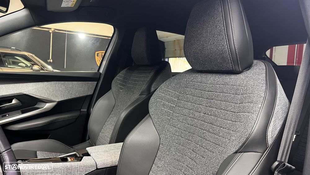 Peugeot 3008 Hybrid 145 e-DSC6 Allure - 47