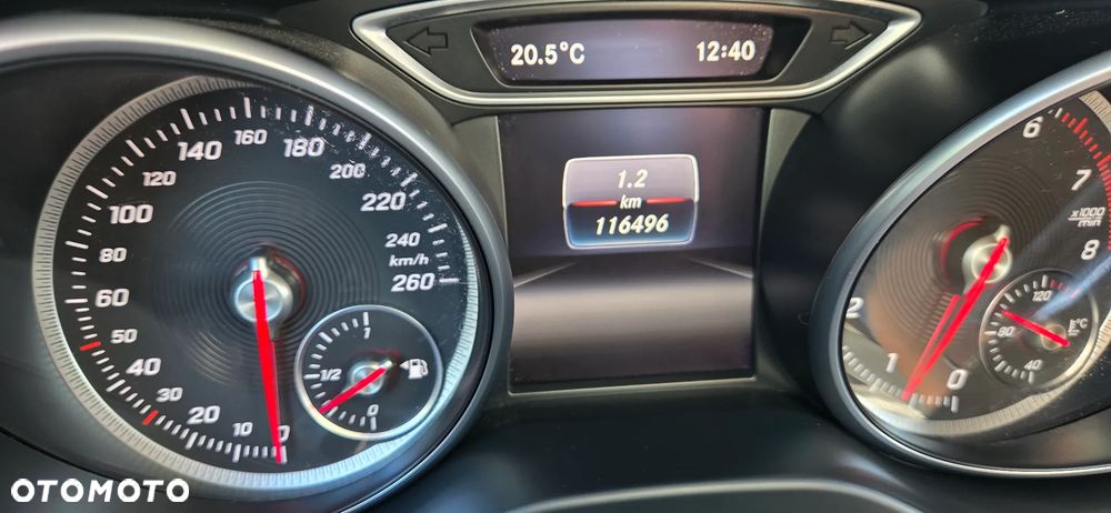 Mercedes-Benz CLA 200 Peak Edition - 9