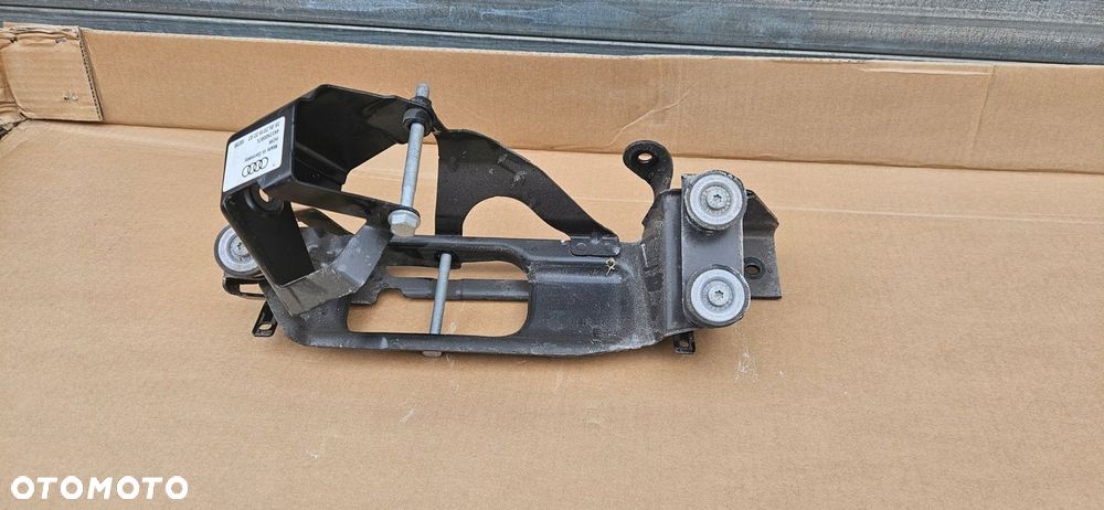 Audi E-tron 55 4KE STELAŻ MOCOWANIE UCHWYT SPRĘŻARKI KLIMATYZACJI 4KE820196 - 1