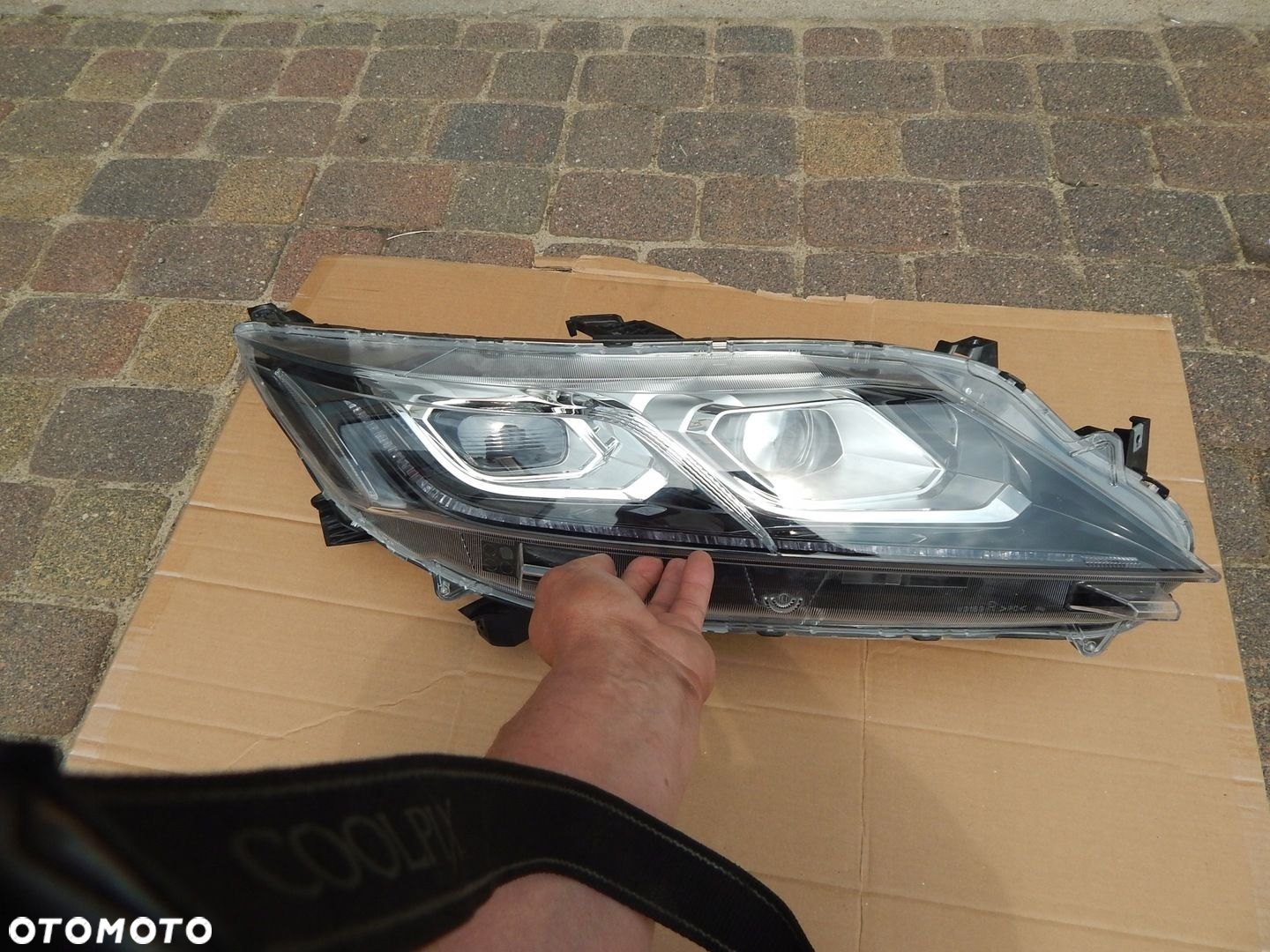LAMPA PRAW MITSUBISHI ECLIPS CROOS FULL LED - 2