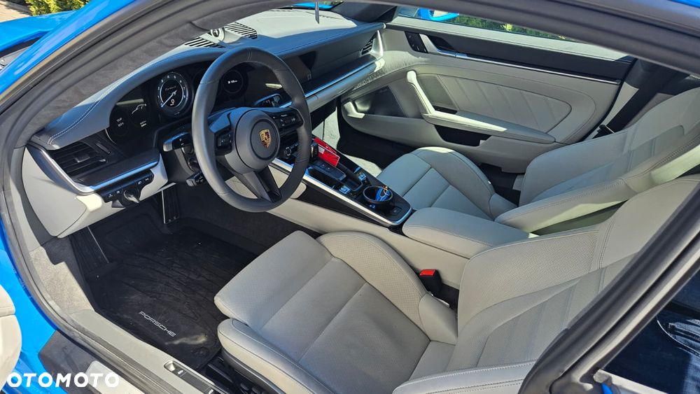 Porsche 911 911Turbo S - 8