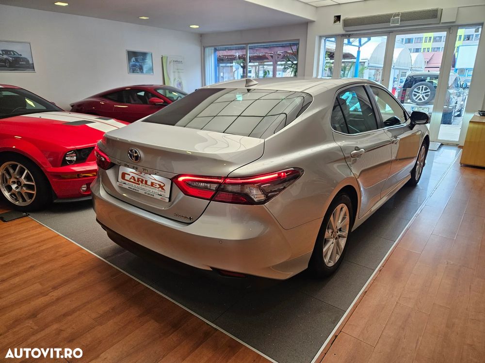 Toyota Camry 2.5 Business - 6
