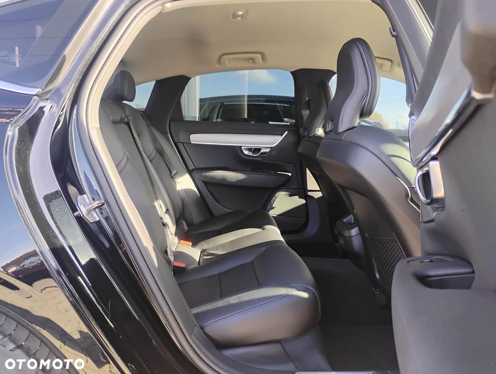 Volvo S90 T4 Momentum Pro - 14