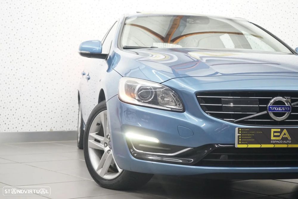 Volvo V60 2.4 D6 Summum AWD Phev - 6