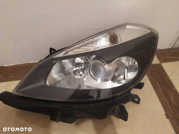 REFLEKTOR LEWY LAMPA DOŚWIETLANIE RENAULT CLIO III