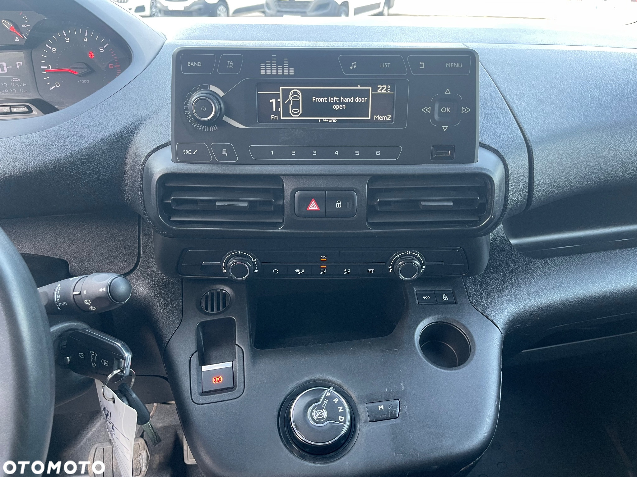 Peugeot Partner Long Automat 2x przesuwne drzwi Klimatyzacja PDC przód tył Po wymianie rozrządu - 11