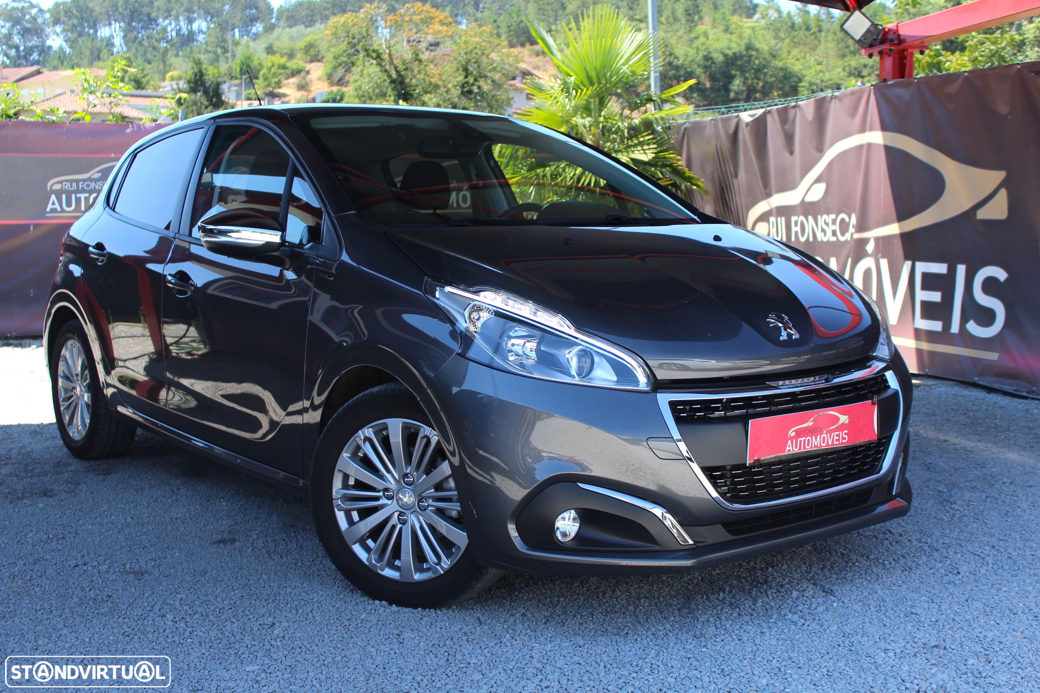 Peugeot 208 1.2 PureTech Signature - 2