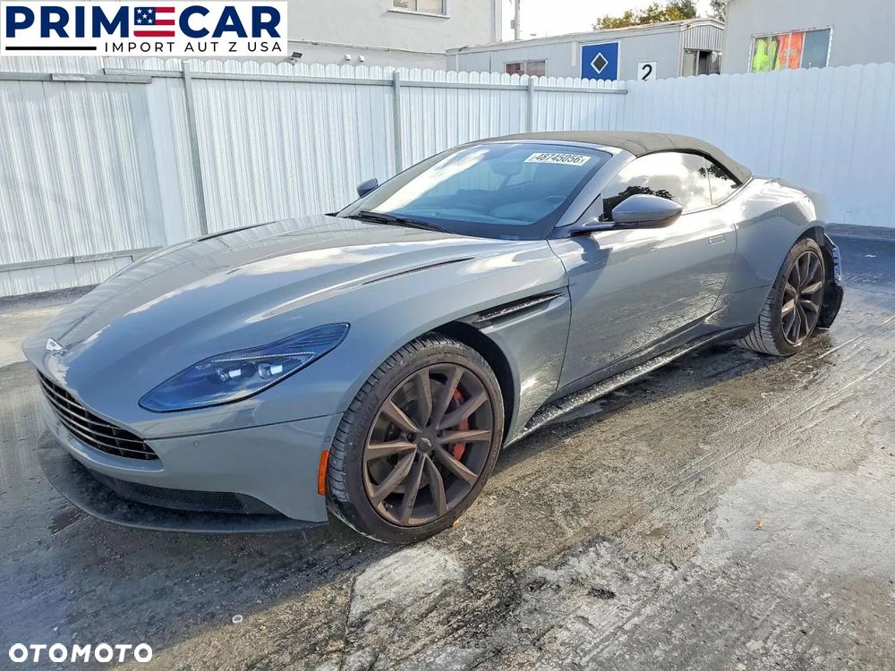 Aston Martin DB11 - 2