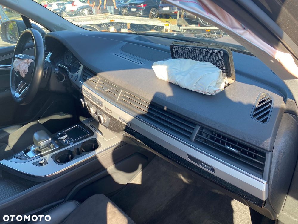Audi Q7 50 TDI Quattro Tiptronic - 24