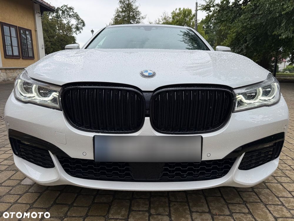 BMW Seria 7 750Li xDrive - 5