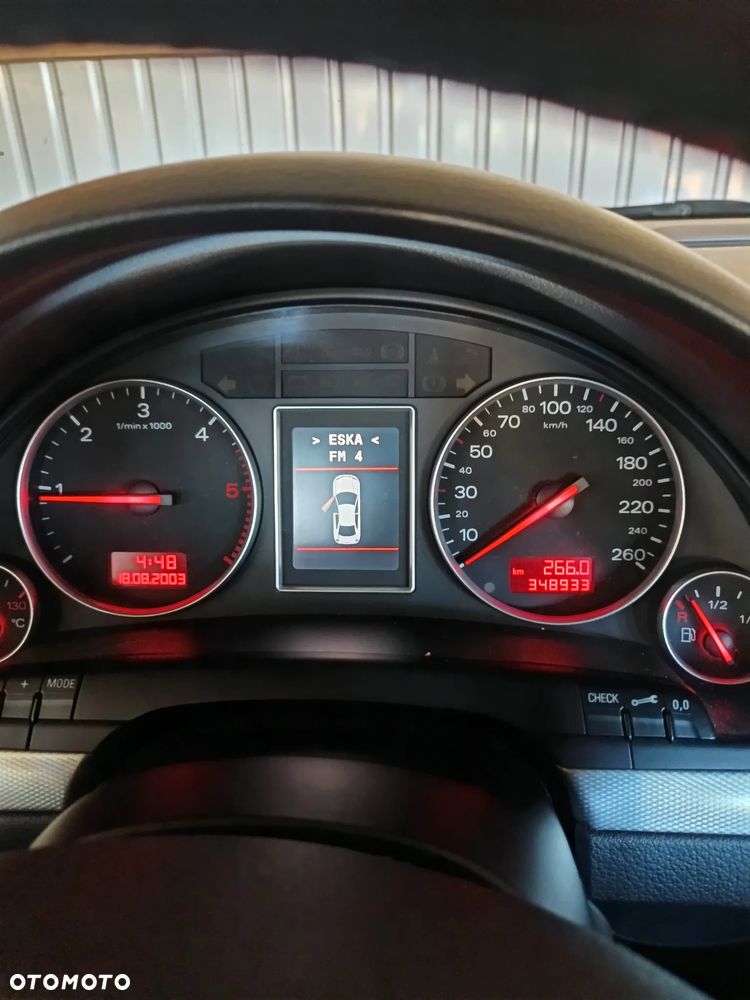Audi A4 Avant 1.9 TDI - 10