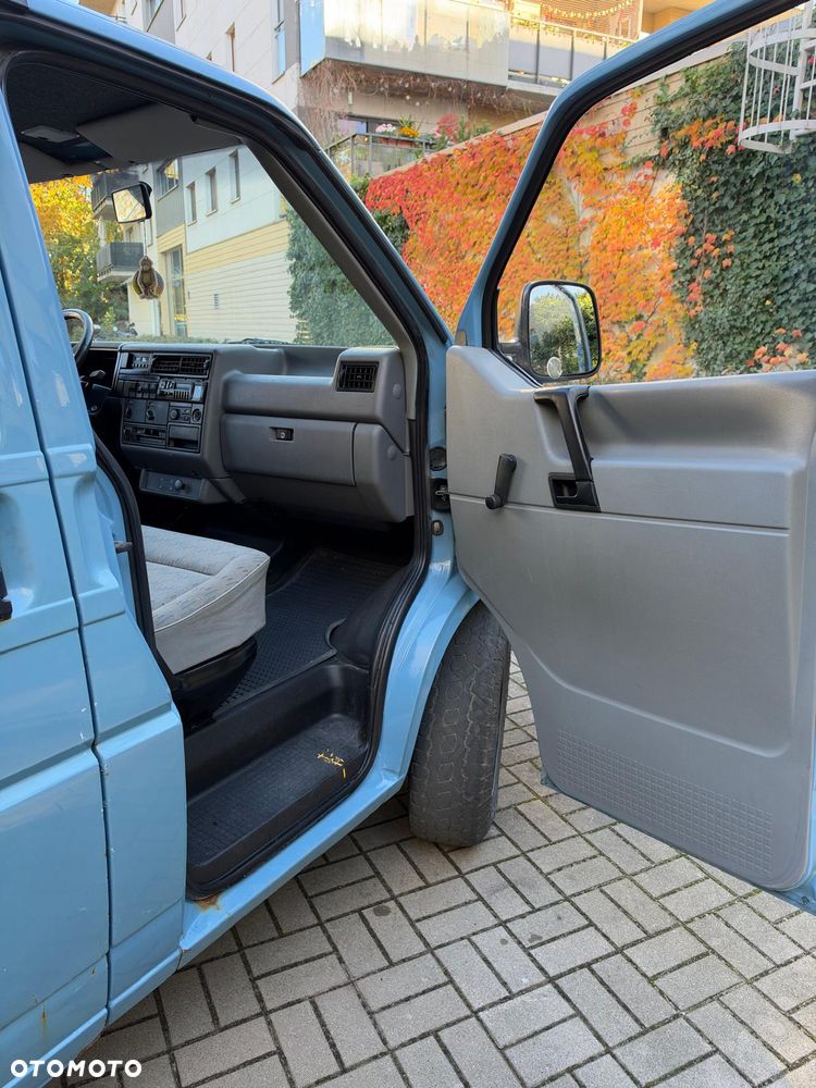 Volkswagen Transporter T4 SYNCRO - BLOKADA - 20