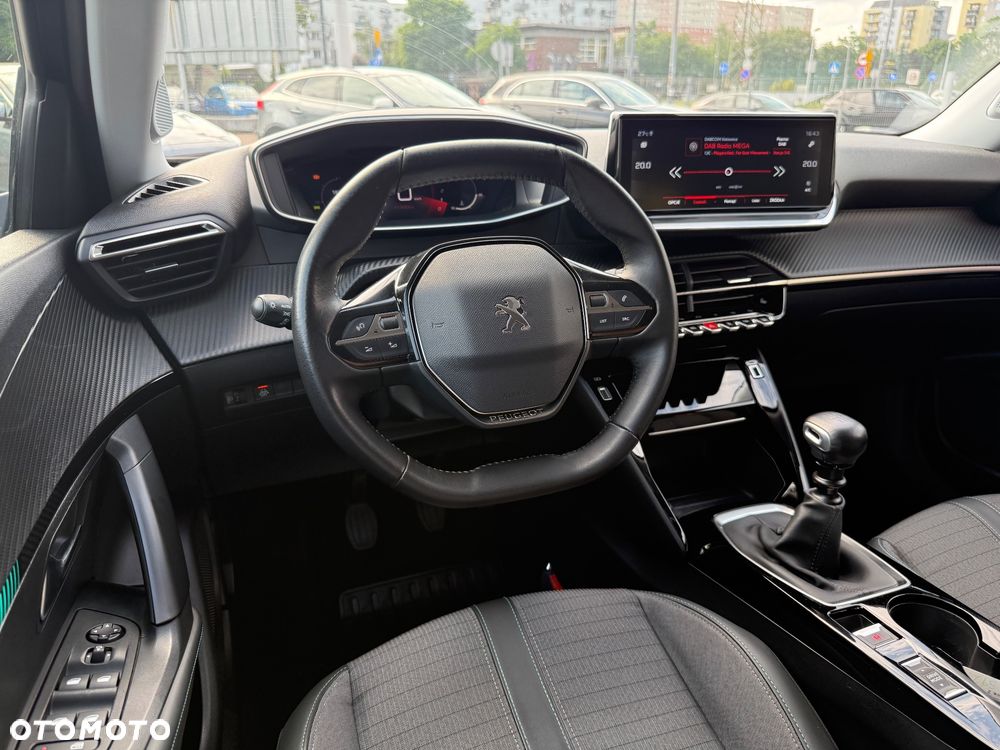 Peugeot 2008 PureTech 130 Allure - 25