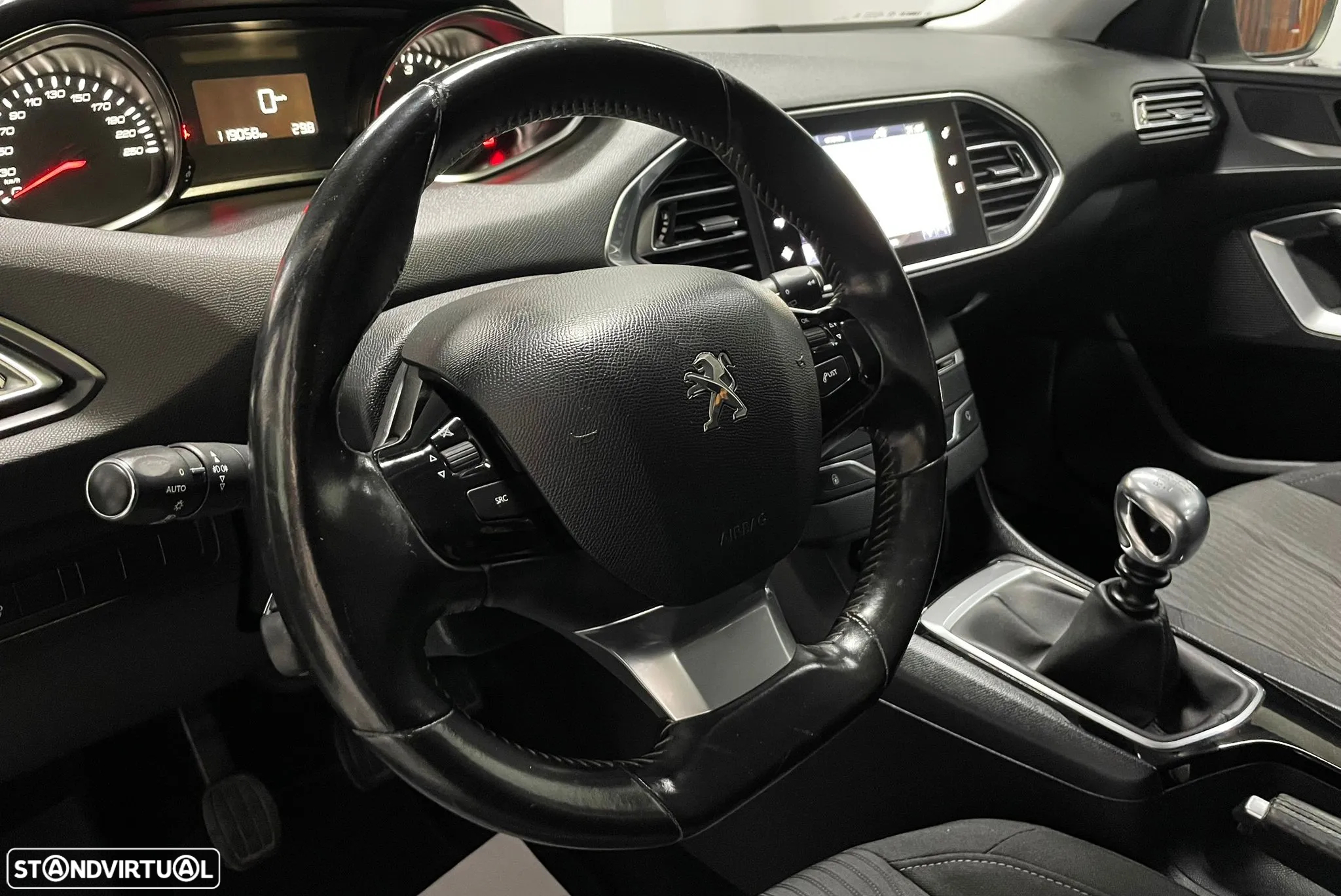 Peugeot 308 SW 1.6 BlueHDi Active - 29